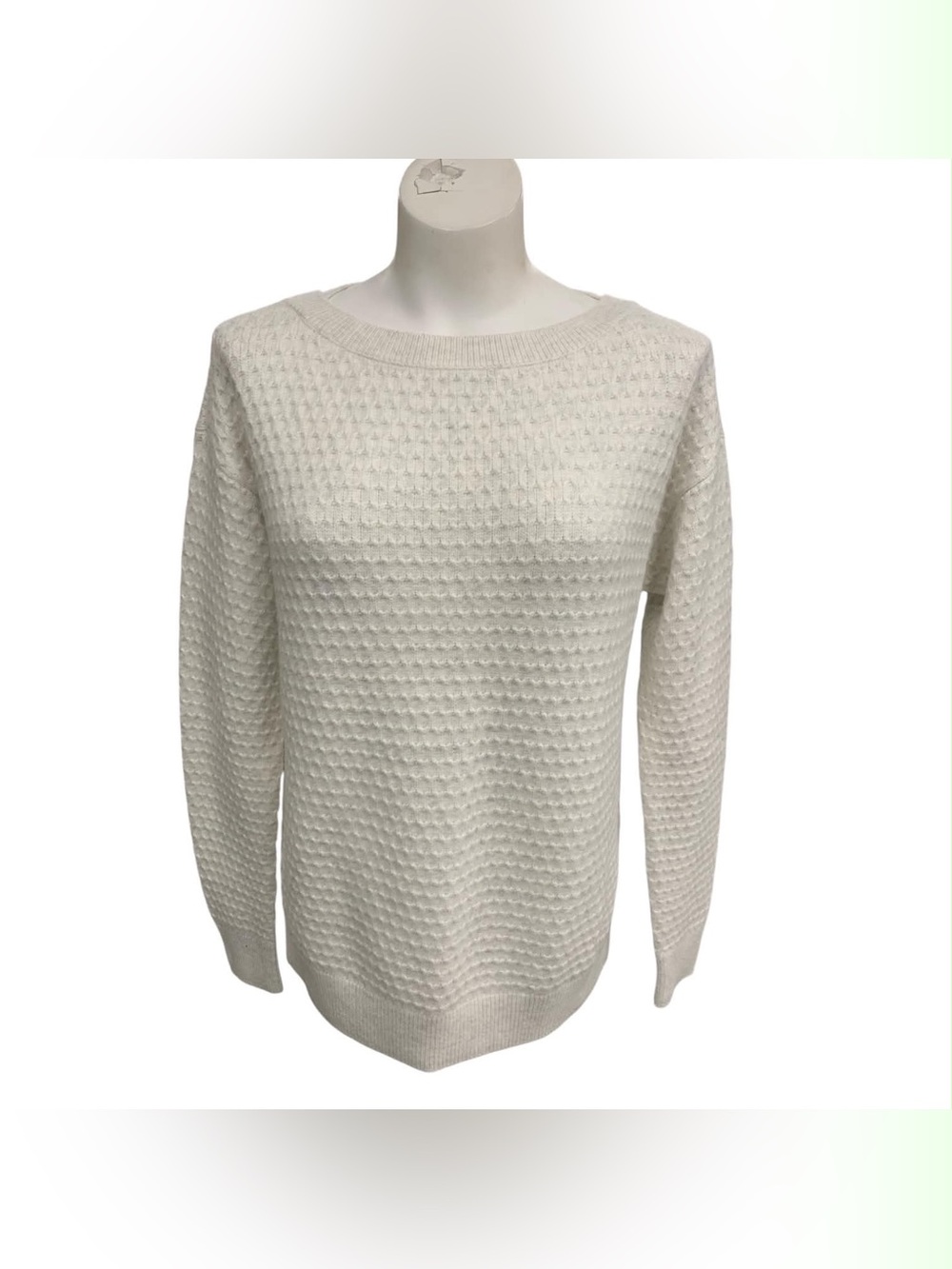 Denver Hayes Cream Waffle-Knit Crewneck Sweater Size M